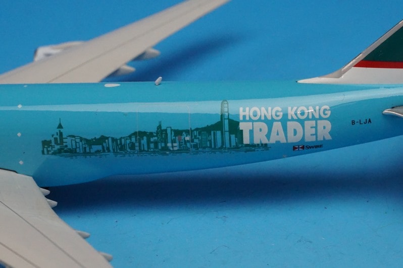 1:400 B747-8F Cathay Pacific Cargo Hong Kong Trader B-LJA CX7478 Phoenix airplane model
