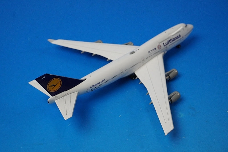 1:400 B747-400 Lufthansa FC Bayern Munich China Tour 2015 D-ABVU 04079 Phoenix airplane model