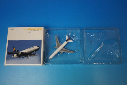 1:500 MD-11F Lufthansa Cargo D-ALCB 503570 Herpa Airplane model