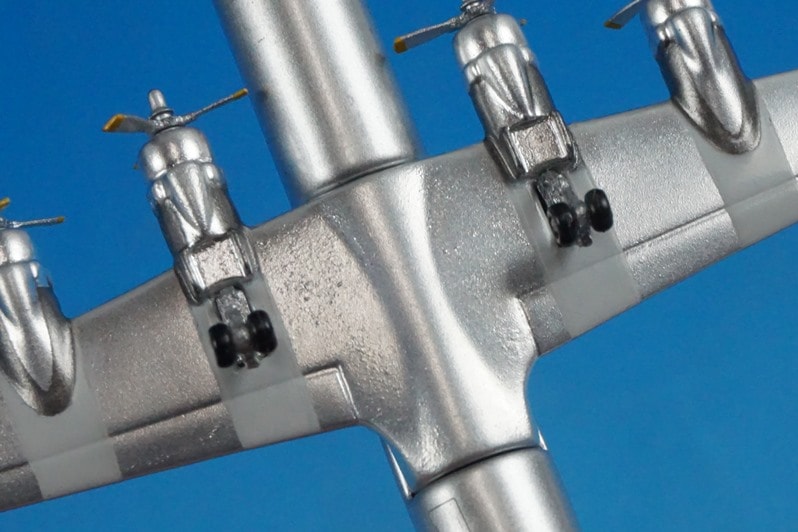 1:400 DC-6 Continental N90960 AC51206 Aero Classics airplane model