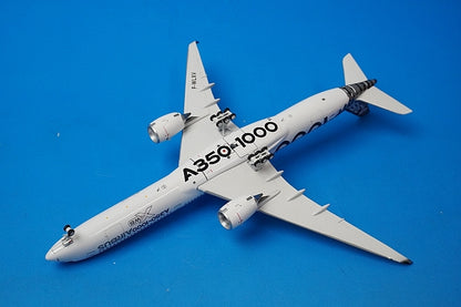 1:400 A350-1000 Airbus House Color Carbon Fiber F-WLXV AV4017 Aviation airplane model