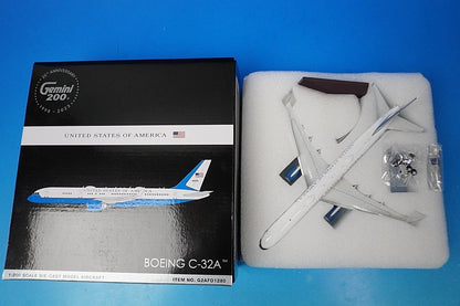 1:200 C-32A USN United States Air Force Andrews #99-0004 G2AFO1280 Gemini airplane model