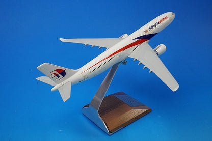 1:200 A330-300 Malaysia 9M-MTE PACMIN airplane model