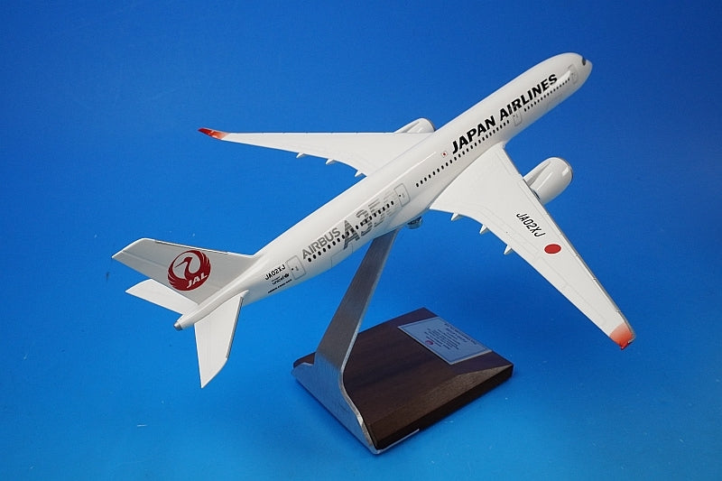 1:200 A350-900 JAL black A350 logo JA02XJ Pacmin airplane model