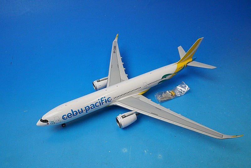 1:200 A330-900neo Cebu Pacific XX20235 JC Wings airplane model