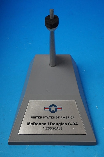 1:200 C-9A DC-9-30 US Air Force Nightingale 71-0880 IFC9A0880 INFLIGHT airplane model