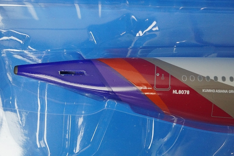 1:200 A350-900 Asiana HL8078 10307 Hogan airplane model