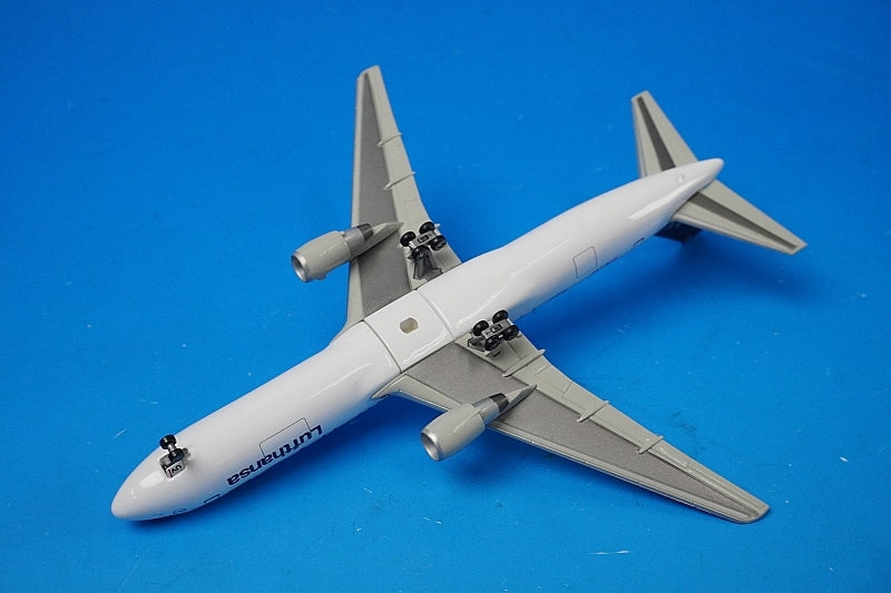1:400 B767-300 Lufthansa Star Alliance OE-LAY 55528 Dragon airplane model