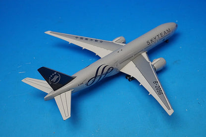 1:400 B777-200:ER China Southern China Southern B-2056 10333 Phoenix airplane model