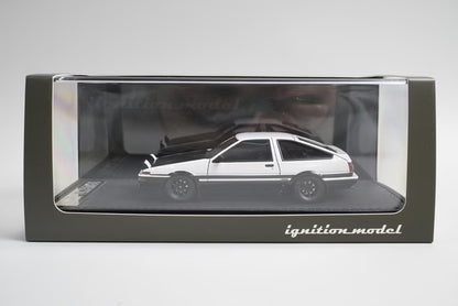 1:43 ignition model IG0485 Toyota Sprinter Trueno (AE86) 3-Door GT Apex Black/White