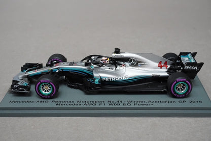 1:43 SPARK S6052 Mercedes AMG Petronas Motorsport Azerbaijan GP Winner 2018 #44 Lewis Hamilton