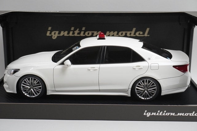 1:18 ignition model IG2195 Toyota Crown GRS214 Osaka Prefectural Police model car