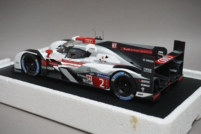 1:18 SPARK 18LM14 Audi R18 e-tron quattro LM 2014 #2