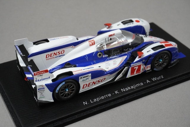 1:43 SPARK S2376 Toyota TS030 Hybrid Toyota Racing Le Mans 2012 #7 model car
