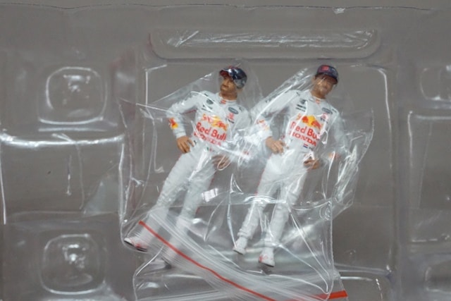 1:43 SPARK RBR-ES-2118 Red Bull Racing Honda RB16B Turkish GP 2021 #33