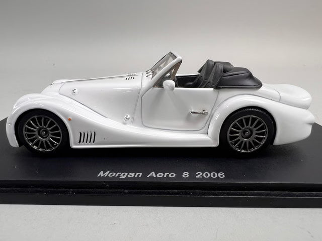 1:43 Spark S0374 Morgan Aero 8 2006 White