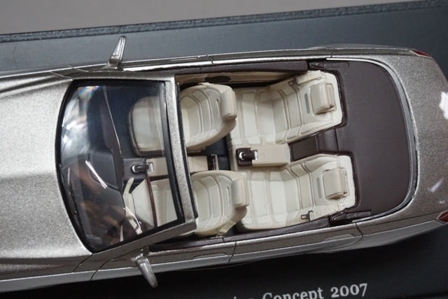 1:43 SPARK S1018 Mercedes Benz Concept Ocean Drive 2007 model car