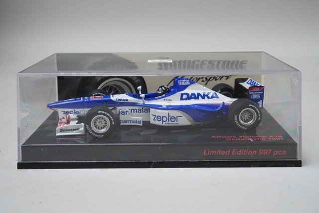 1:43 MINICHAMPS 403970001 Arrows Yamaha A18 1997 #1 D.Hill model car