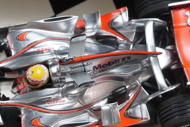 1:43 MINICHAMPS 530074312 Vodafone McLaren Mercedes MP4-21 Australian GP 2007 First Podium Lewis Hamilton #2