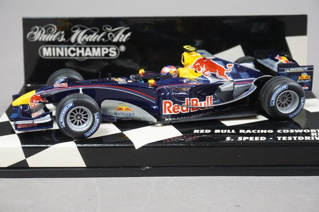 1:43 MINICHAMPS 400050137 Red Bull Racing Cosworth RB1 Test Driver #37