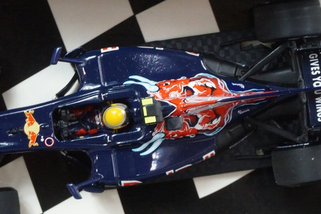 1:43 MINICHAMPS 400090012 Scuderia Toro Rosso STR4 2009 S. Buemi #12