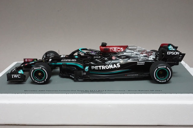 1:18 SPARK 18S576 Mercedes AMG W12 E Performance Bahrain Win 2021 L.Hamilton #44