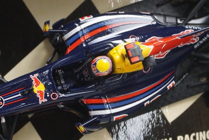 1:43 MINICHAMPS 400090014 Red Bull Racing Renault RB5 2009 #14 model car