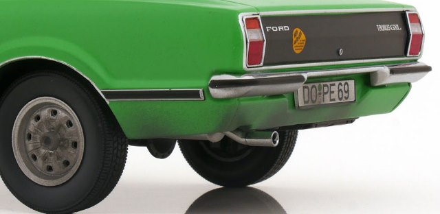 KKDC180978 KK scale 1:18 Ford Taunus GXL Sedan 1971 Green/Matte Black model car