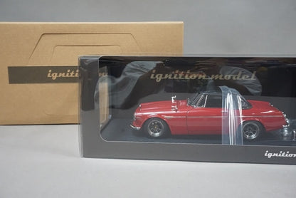 1:18 ignition model IG2710 Nissan Datsun 2000 (SR311) Wine Red