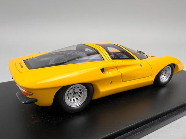 1:43 SPARK S0618 Alfa Romeo 33/2 Speciale Coupe Pininfarina