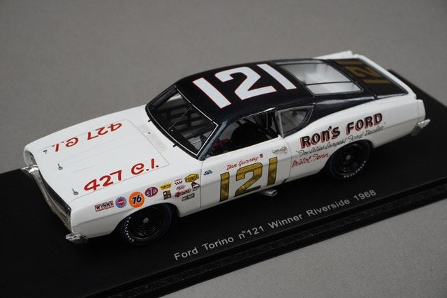 1:43 SPARK S3594 Ford Torino Riverside Winner 1968 #121
