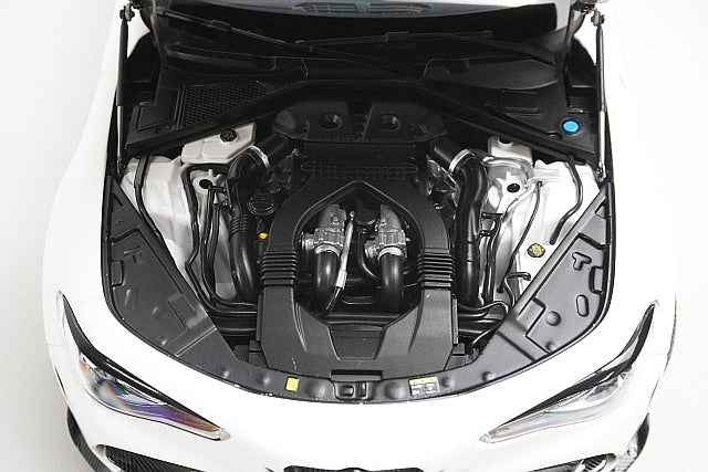 M89006 MOTORHELIX 1:18 Alfa Romeo Giulia GTAm Trophy White model car