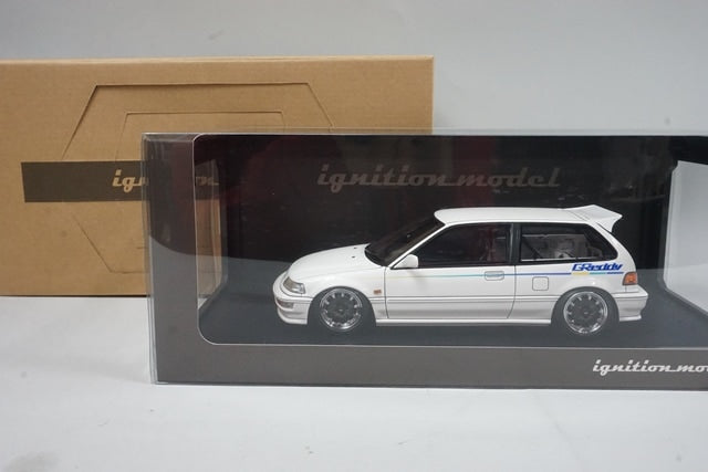 1:18 ignition model IG3122 Honda Civic (EF9) SiR White model car