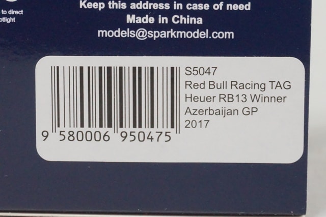 1:43 SPARK S5047 Red Bull Racing Tag Heuer RB13 Azerbaijan GP Winner 2017 #3 Daniel Ricciardo