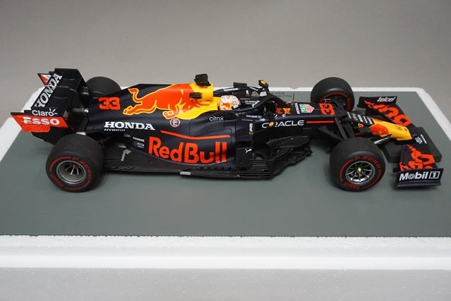 1:18 Spark 18S593 Red Bull Racing Honda RB16 Spanish GP 2nd 2021 #33 M.Verstappen