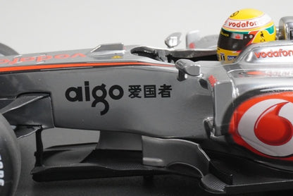 1:18 MINICHAMPS 530091801 Vodafone McLaren Mercedes MP4-24 2009 #1 L. Hamilton model car