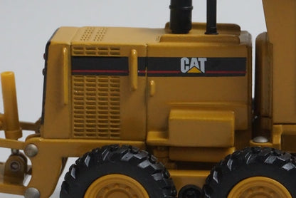 1:50 NORSCOT 55030 Caterpillar CAT 140H Motor Grader model car