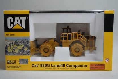 1:50 NORSCOT 55074 Caterpillar CAT 836G Landfield Compactor model car