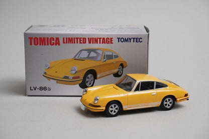 1:64 Tomica Limited Vintage LV-86b Porsche 911S 1968 model car