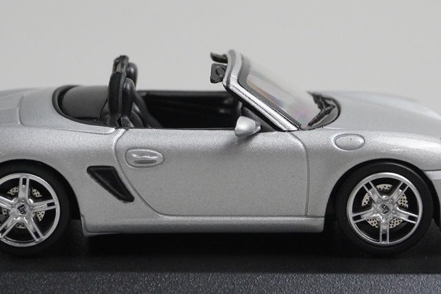 1:64 MINICHAMPS 640065630 Porsche Boxster Silver model car