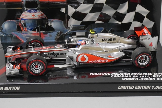 1:43 MINICHAMPS 533114314 Vodafone McLaren Mercedes MP4-26 Canada 2011 #4 model car