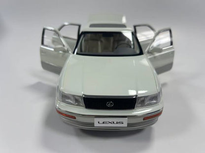 [ Pre-order ] 8230811W XiaoGuang MODEL 1:18 Lexus LS400 1993 White