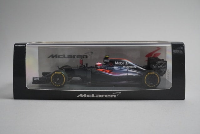 1:43 Spark S5024 McLaren Honda MP4-31 Malaysian GP 2016 #22 model car