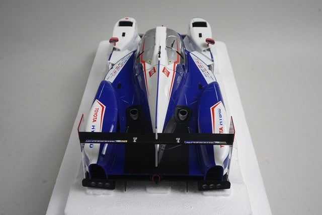 1:18 AUTOart 81415 Toyota TS040 Hybrid Le Mans 2014 #7 model car