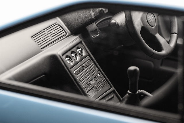 MH029CB MOTORHELIX 1:18 Scale Nissan Skyline GT-R (R32) Customized Version Cyan Blue