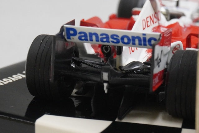 1:43 MINICHAMPS 400050016 Panasonic Toyota Racing TF105 #16 model car