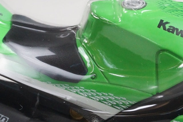 1:12 ixo BRB005 Kawasaki Ninja ZX-RR 2006 #17 model car