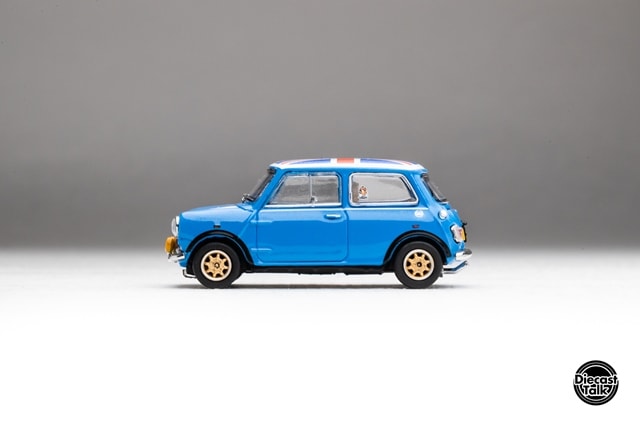 DTGSPC5 GCD Gaincorp Products 1:64 Austin Mini 1000 DiecastTalk model car