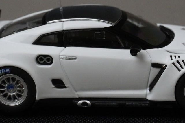 1:43 EBBRO 44318 Nissan GT-R GT1 Fuji 2010 #2 Shakedown model car
