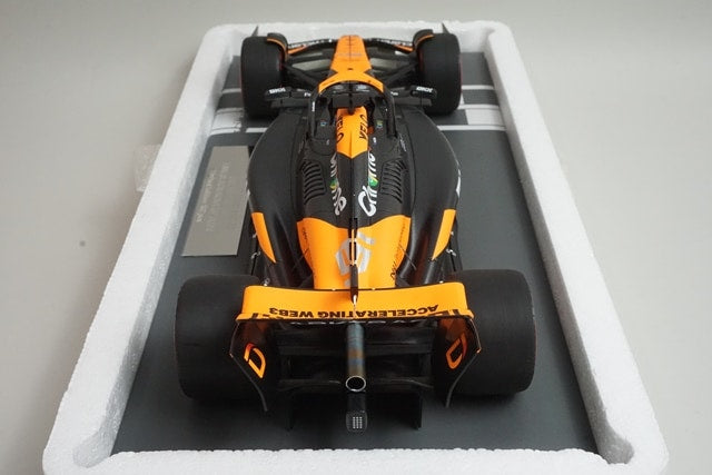 1:18 MINICHAMPS 537241981 McLaren F1 Team MCL38 Emilia Romagna GP 2024 #81 O. Piastri model car